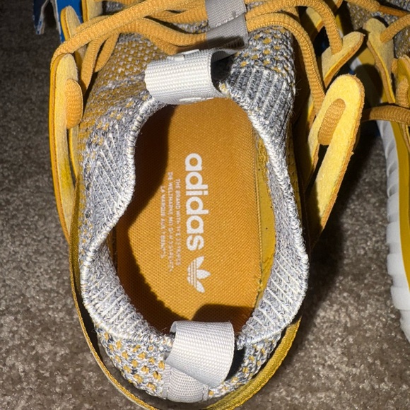 Adidas Men’s Gray and Gold Sneakers - Picture 6 of 7